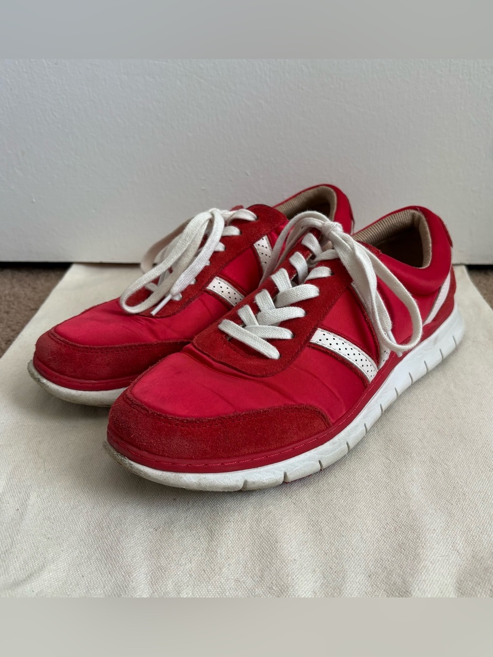 Vionic Nana Women’s Red/White Lace-Up Low Top Walking Athletic Sneakers 8.5